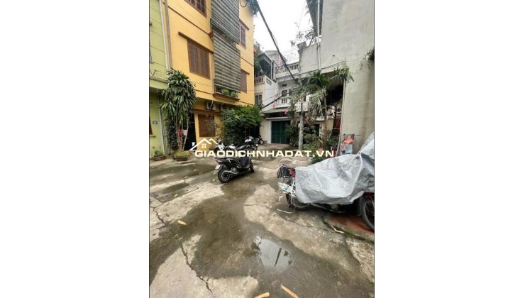 Phố Quốc Tử Giám nhưng giá chỉ 8 tỷ - nhà rộng 30m2, xây 4 tầng đẹp ở ngay